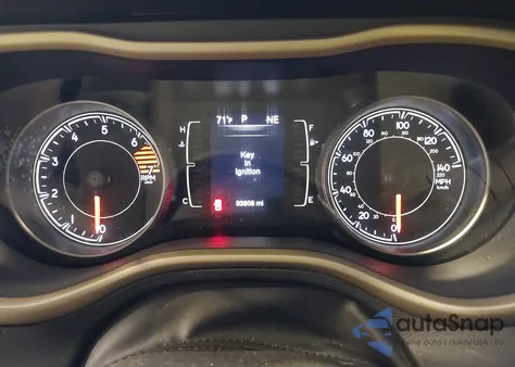 2018 Jeep Cherokee Latitude 4X4 из США, поврежденный, VIN 1C4PJMCB3JD560380